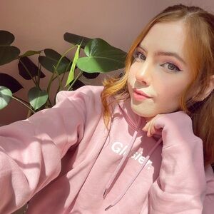 Meet your Posher, Darien